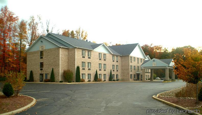 Baymont By Wyndham New Buffalo Exteriér fotografie